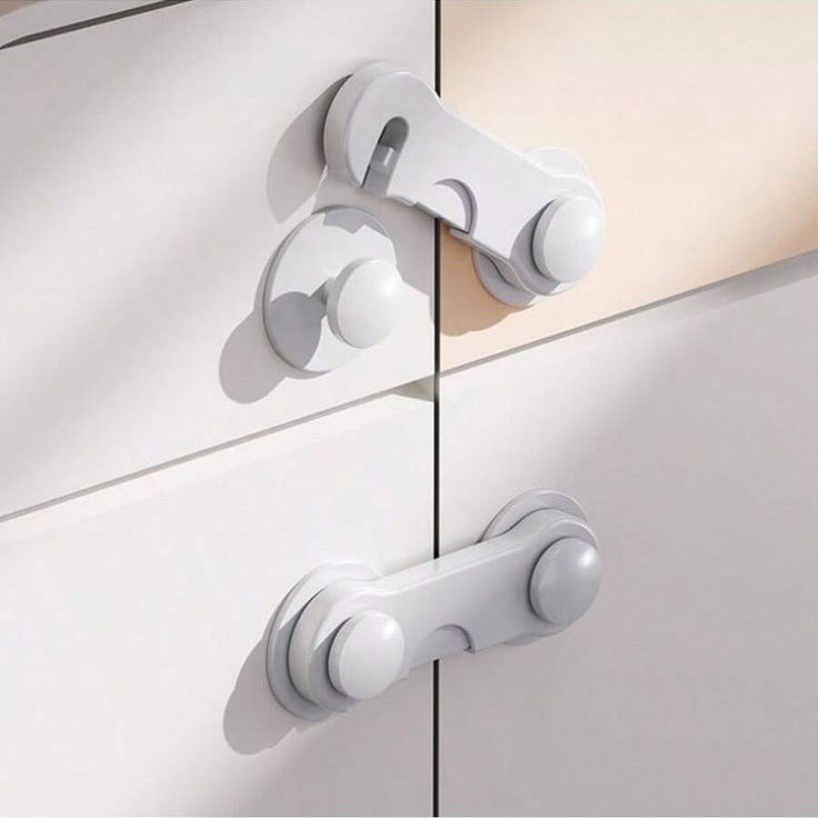 BabyGuard™ Locks te ayuda a mantener cajones y gabinetes cerrados para evitar accidentes